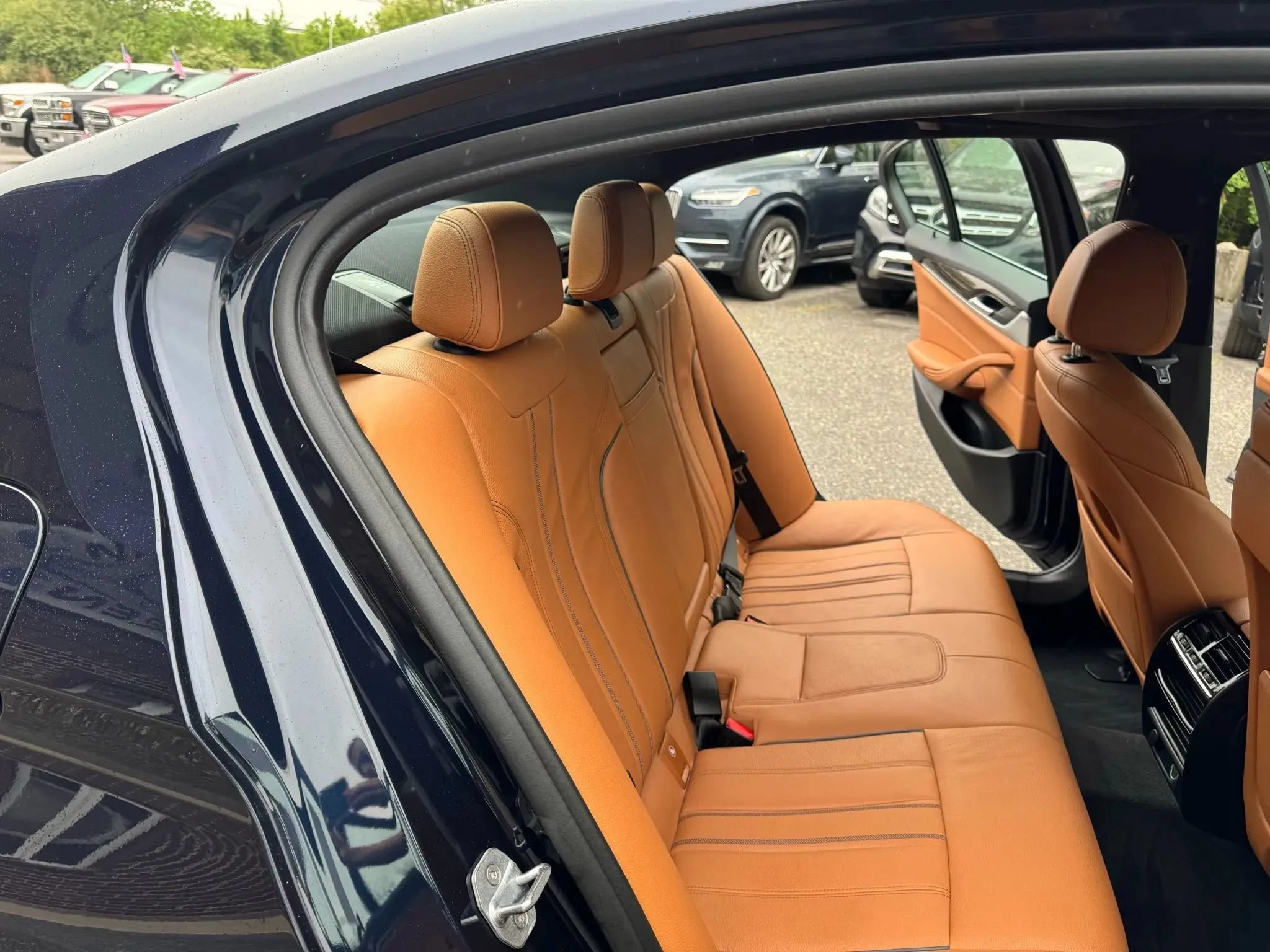 Used 2019 BMW 530i xDrive w/ Convenience Package AWD/4WD image 17