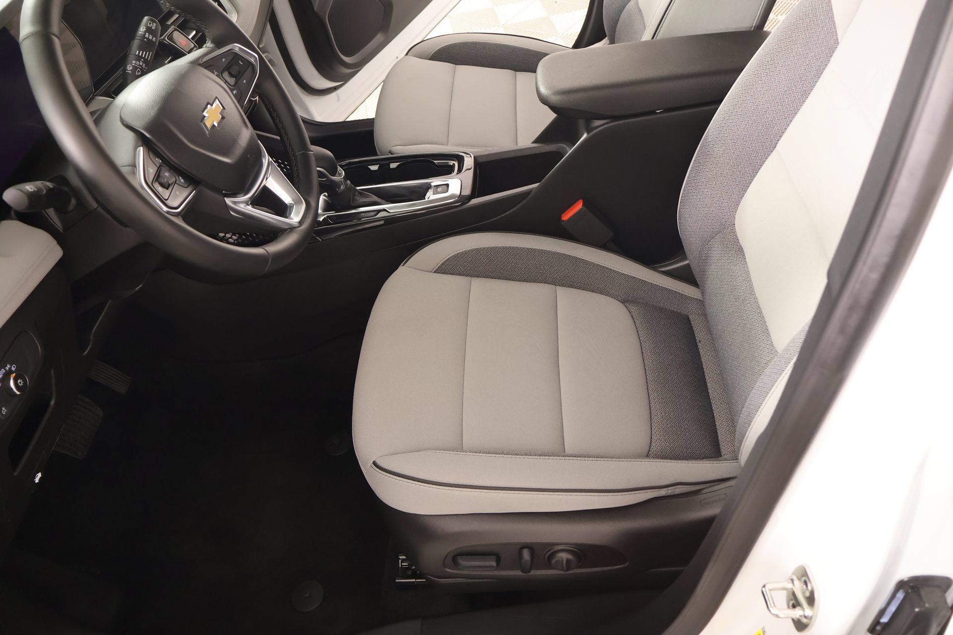 Used 2026 Chevrolet TrailBlazer LT w/ Convenience Package FWD image 11
