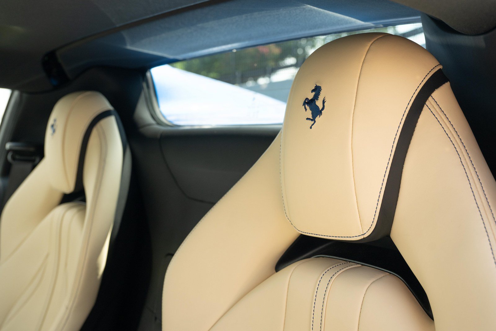 Used 2021 Ferrari 812 GTS RWD image 57