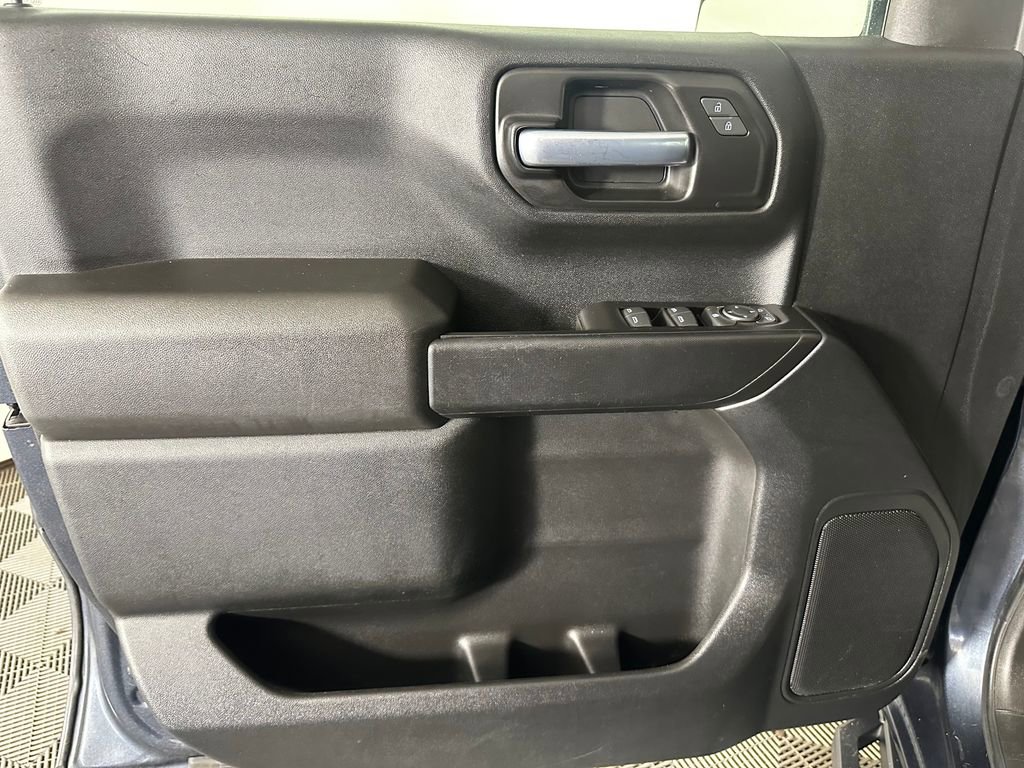 Used 2021 Chevrolet Silverado 1500 Custom AWD/4WD image 22