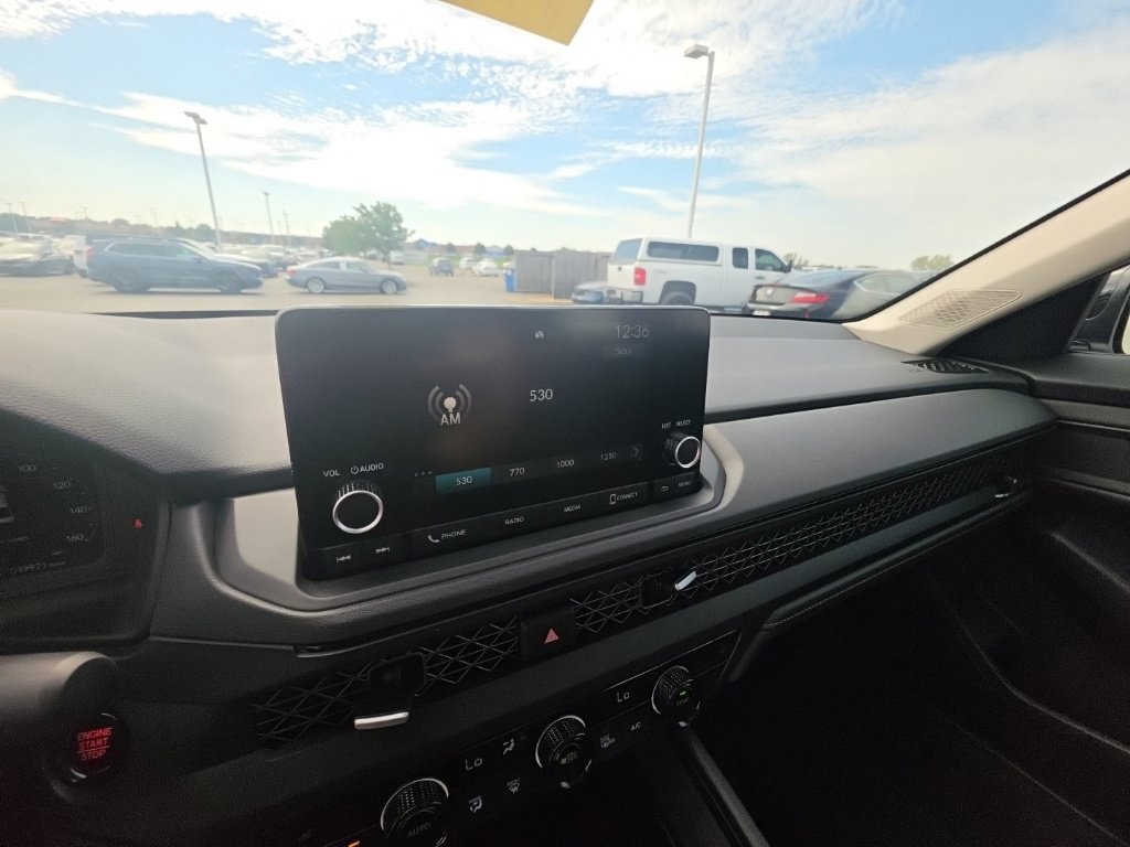 Certified 2025 Honda Accord SE image 19