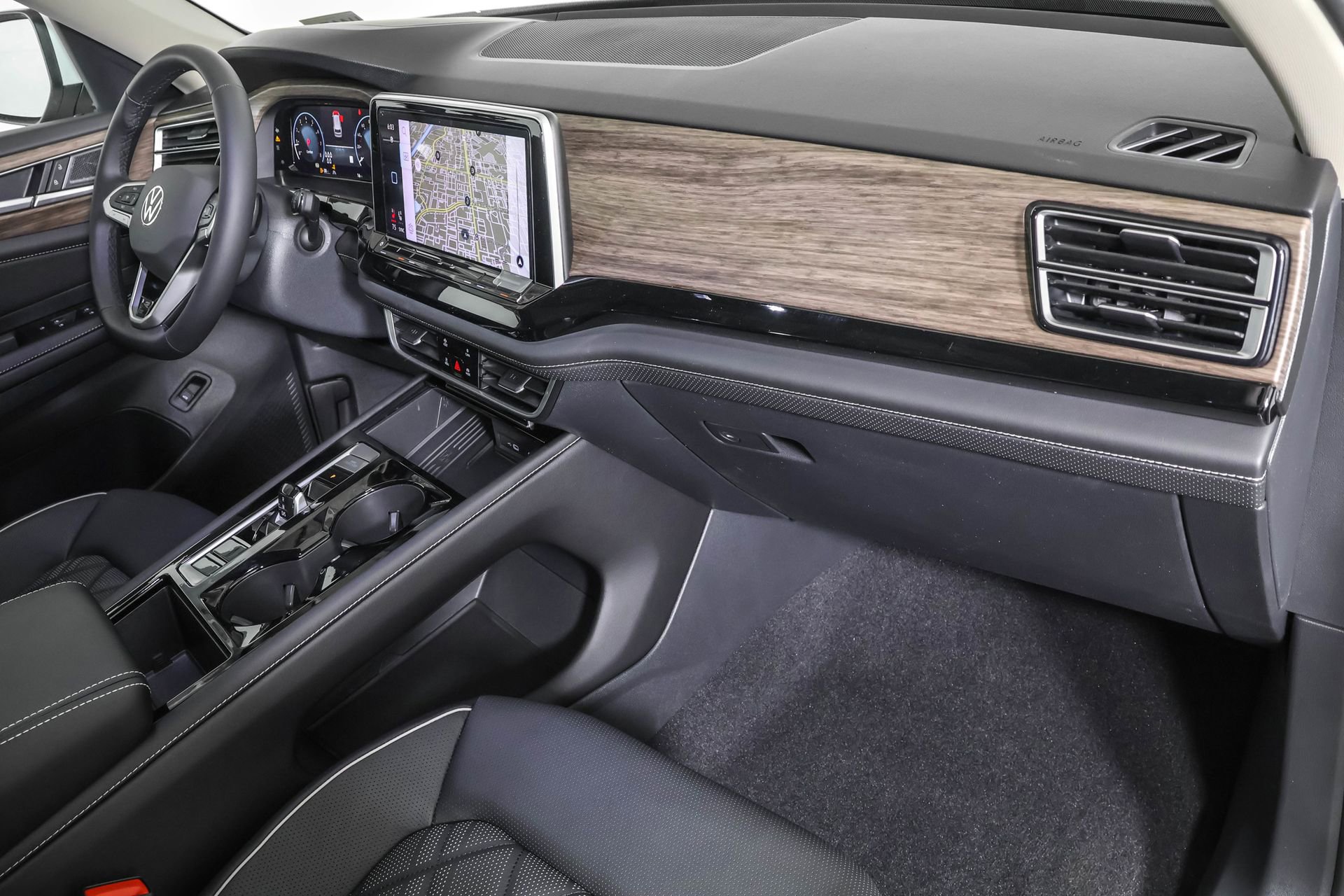 New 2026 Volkswagen Atlas SEL Premium R-Line image 44