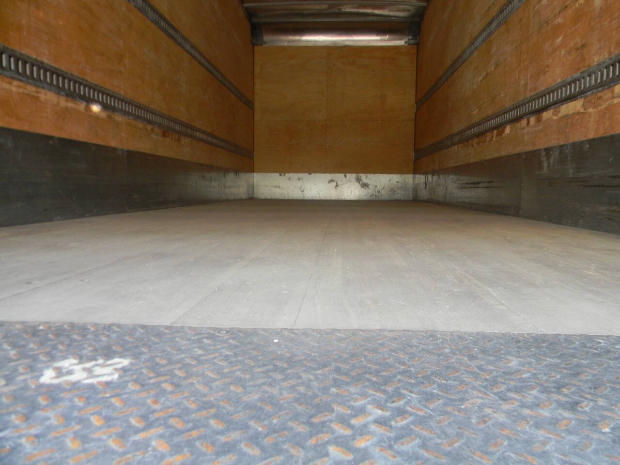 Used 2023 Ford F650 2WD Regular Cab Super Duty image 16