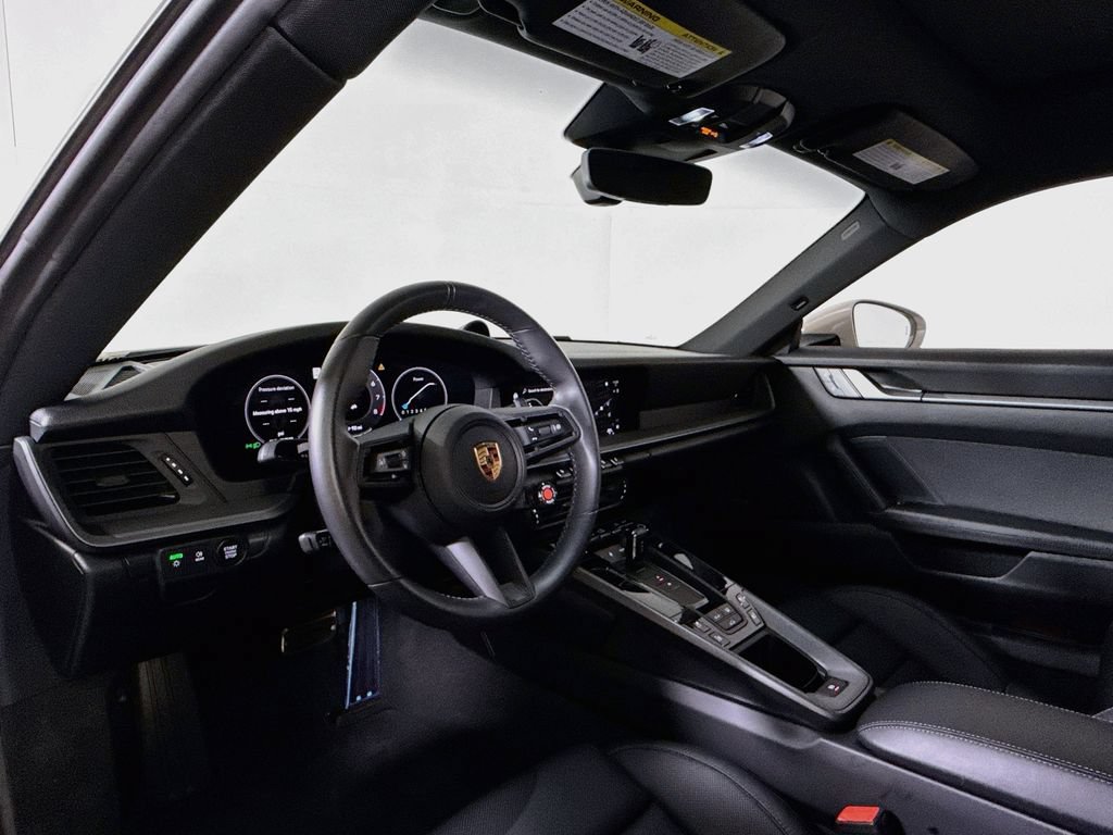 Certified 2025 Porsche 911 Carrera RWD image 11