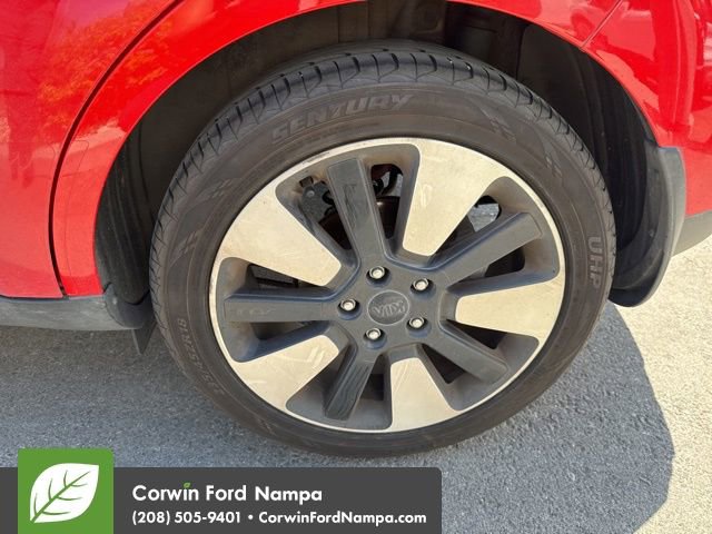 Used 2019 Kia Soul + FWD image 12