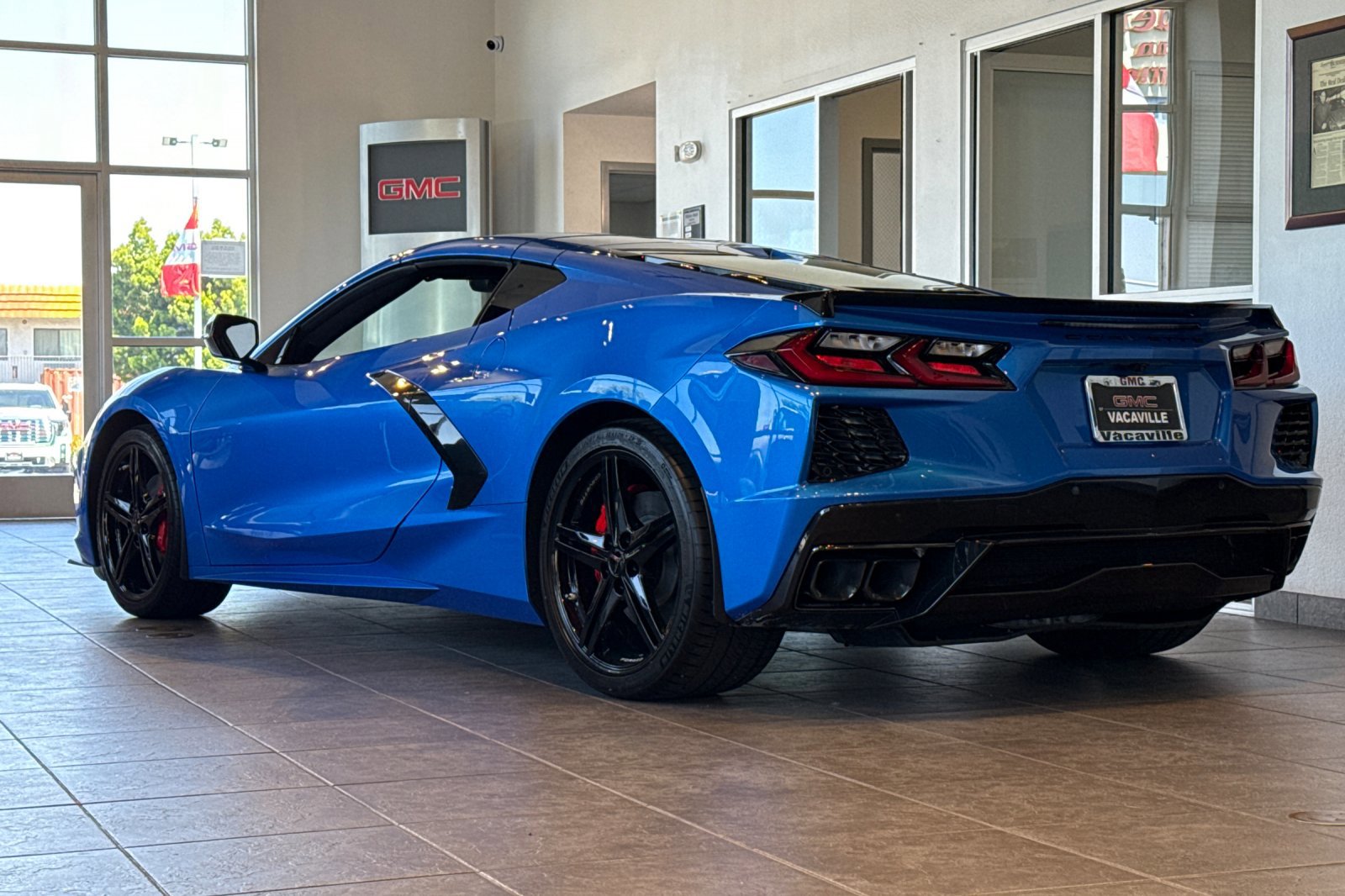 Used 2023 Chevrolet Corvette Stingray Premium Cpe w/ Z51 Performance Package RWD image 7
