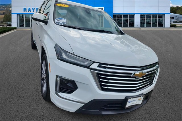 Used 2023 Chevrolet Traverse Premier image 2