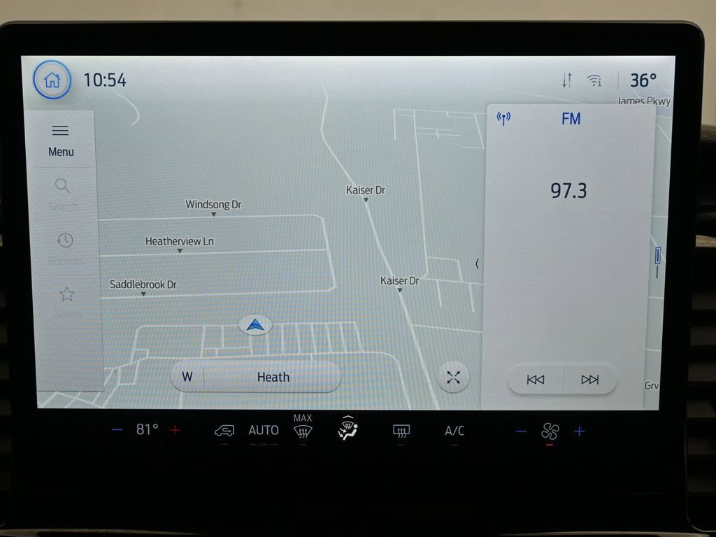 Used 2023 Ford Transit 350 XLT image 22