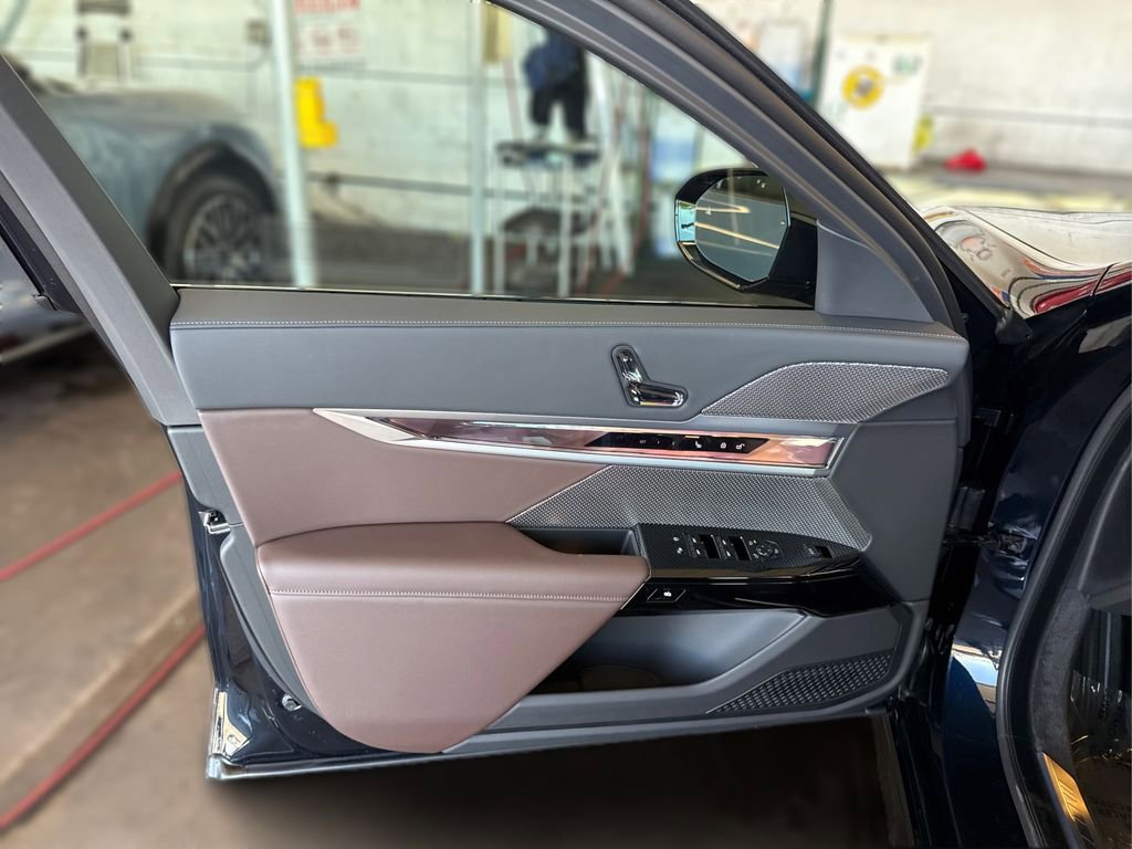 New 2026 BMW 740i w/ Premium Package image 26