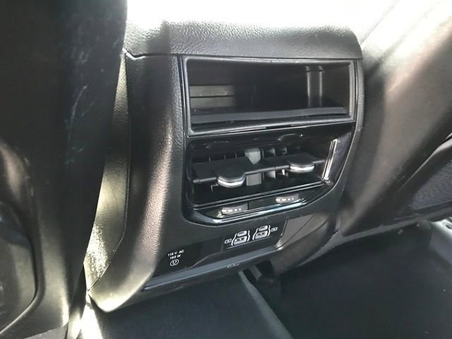 Used 2023 Jeep Grand Cherokee Altitude AWD/4WD image 18