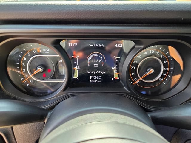 Used 2024 Jeep Gladiator Overland AWD/4WD image 30