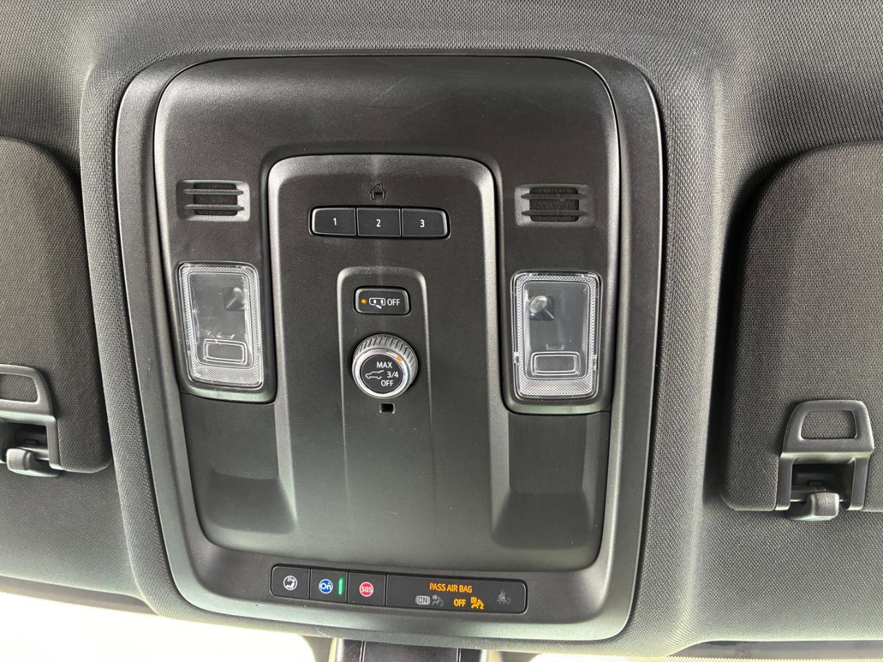 Used 2021 Chevrolet Tahoe Z71 image 12