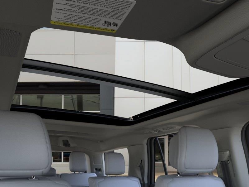 New 2026 Ford Expedition Platinum image 22