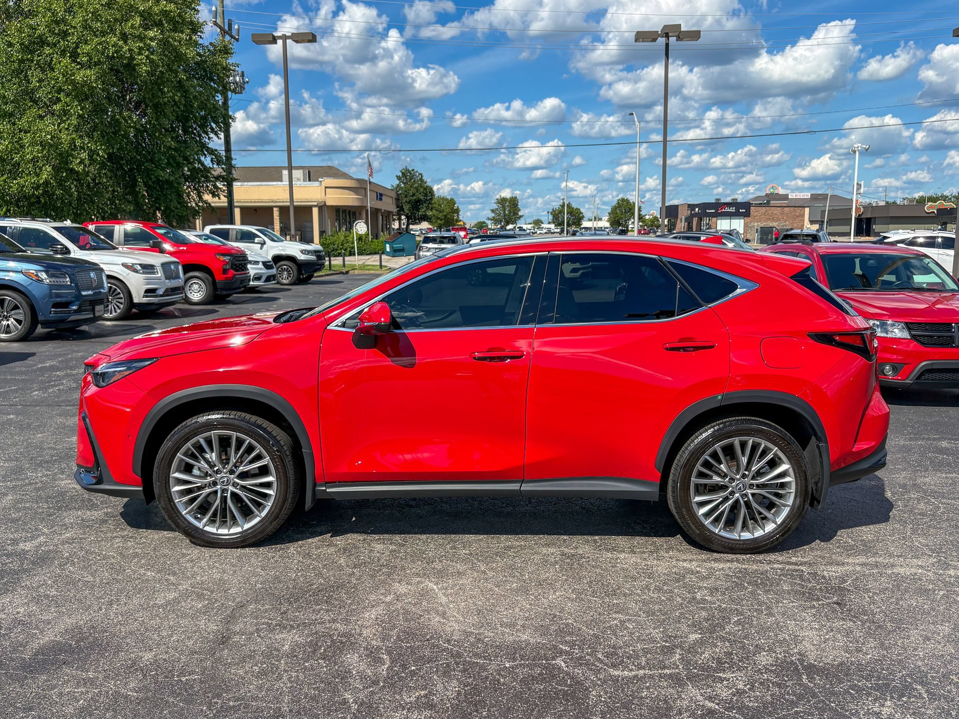 Used 2025 Lexus NX 350h AWD w/ Accessory Package (2T) image 10