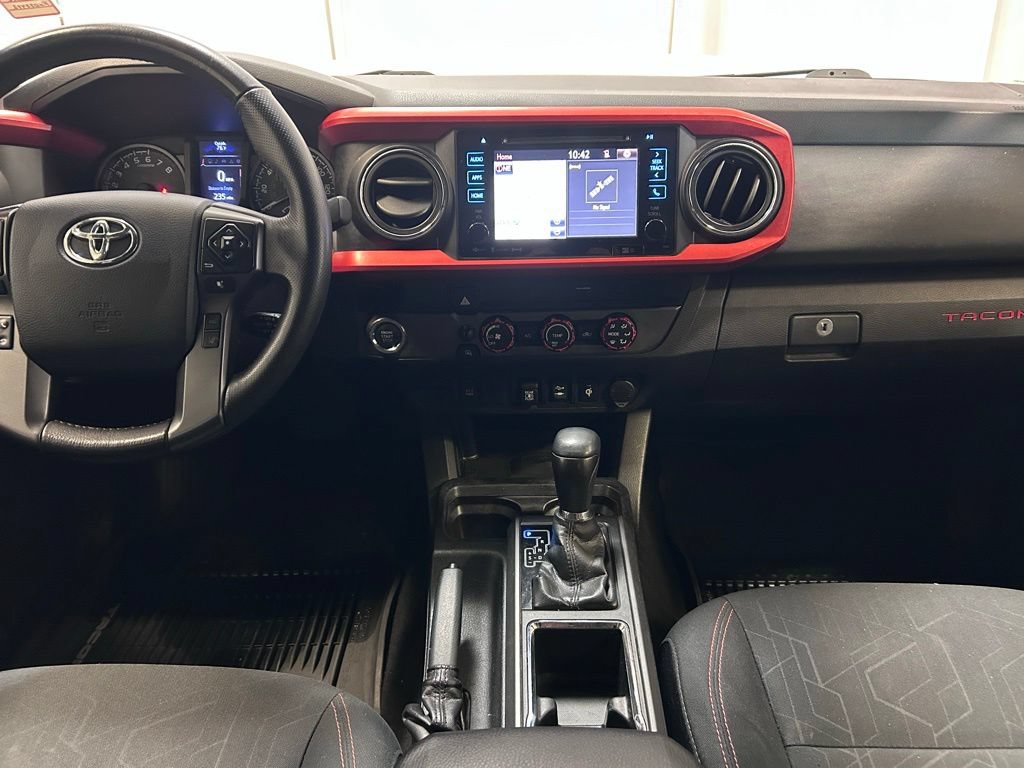 Used 2019 Toyota Tacoma TRD Sport RWD image 13