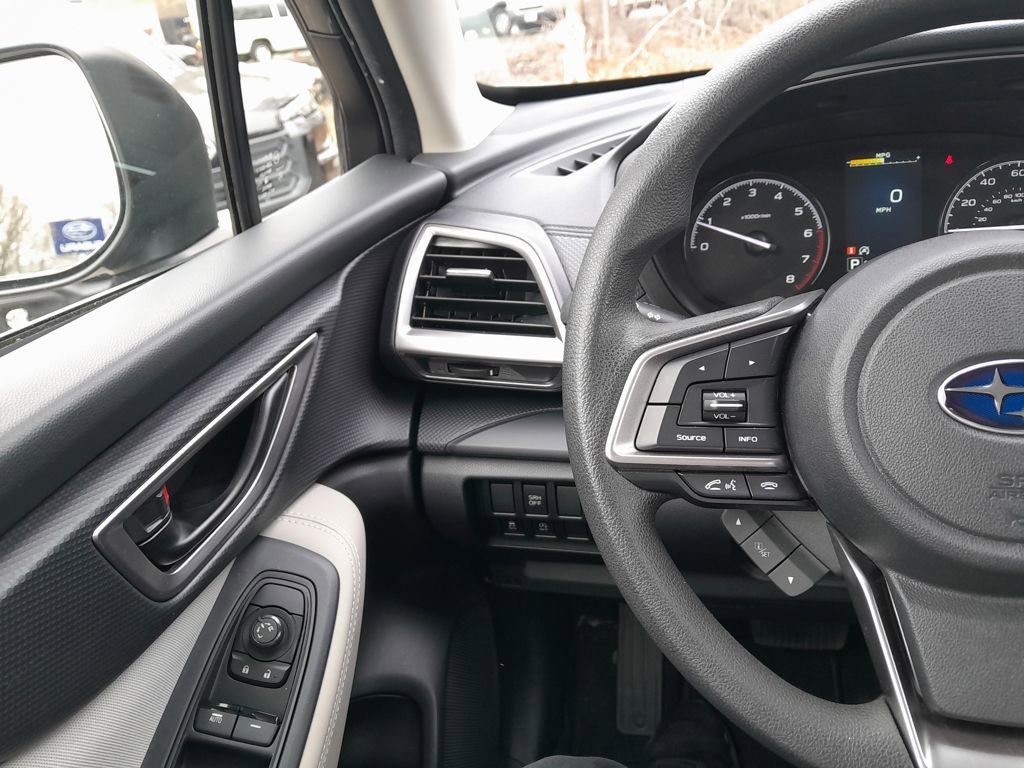 Certified 2023 Subaru Forester Base image 16