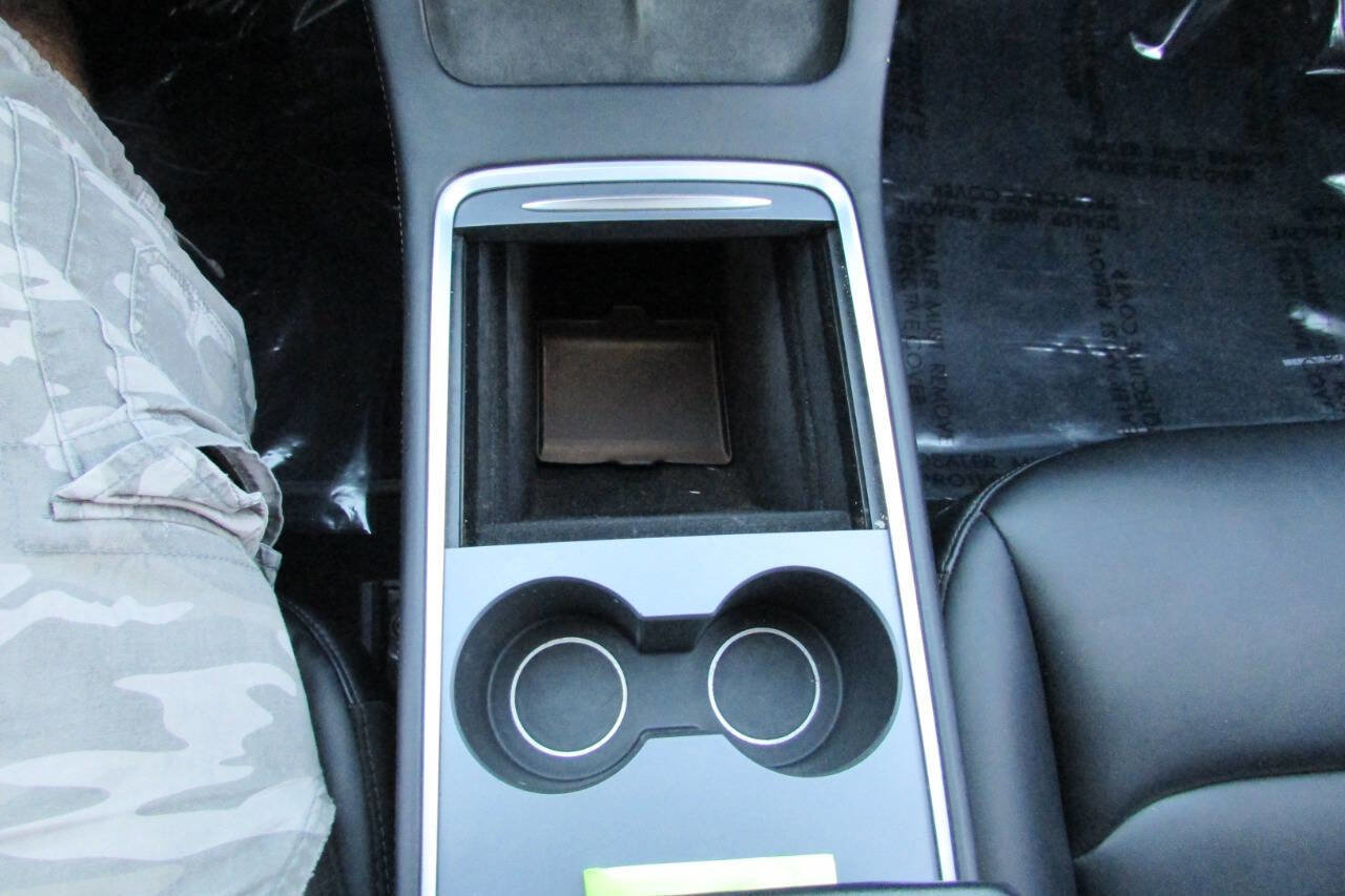 Used 2021 Tesla Model 3 Standard Range Plus image 35