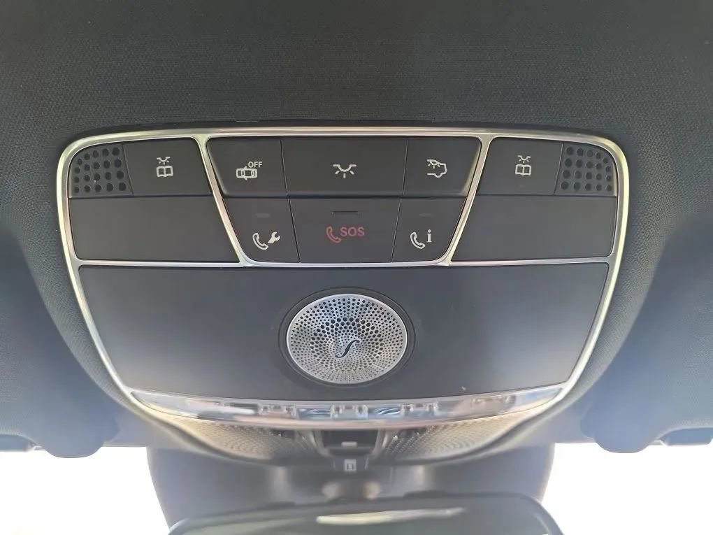 Used 2016 Mercedes-Benz S 550 Sedan image 37