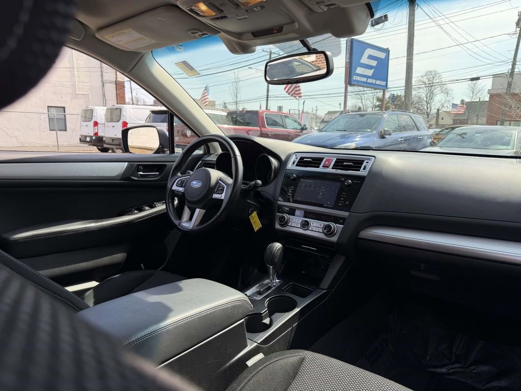 Used 2016 Subaru Outback 2.5i Premium image 14