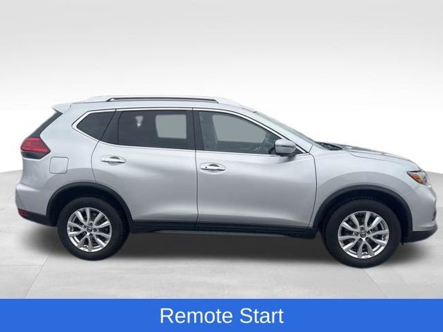 Used 2017 Nissan Rogue SV w/ SV Premium Package image 6