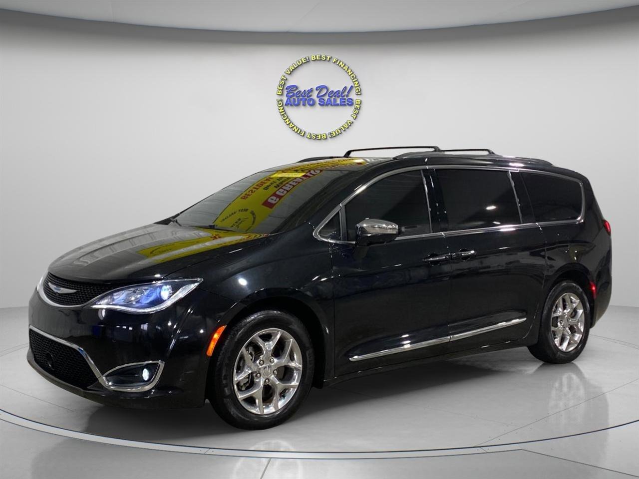 Used 2018 Chrysler Pacifica Limited w/ Advanced Safetytec Group