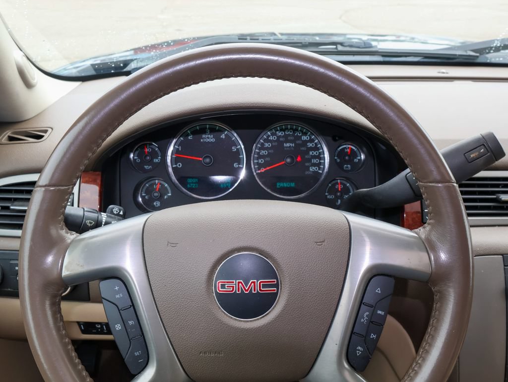 Used 2013 GMC Sierra 1500 SLT w/ SLT Convenience Package AWD/4WD image 18