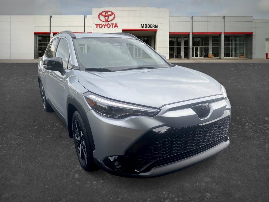Certified 2025 Toyota Corolla Cross AWD Hybrid w/ Convenience Package image 3