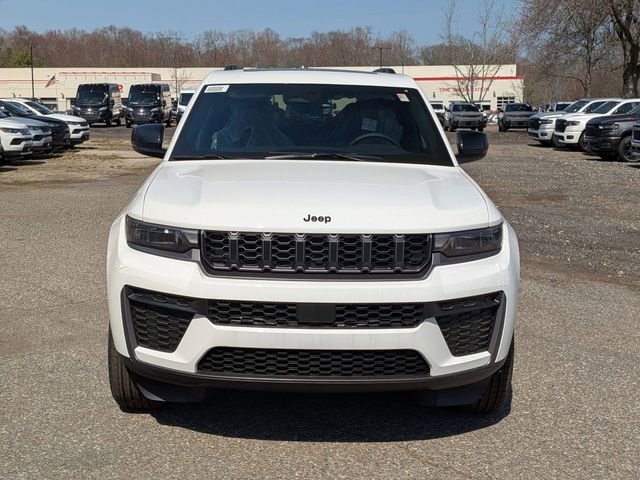 New 2026 Jeep Grand Cherokee Altitude AWD/4WD image 8