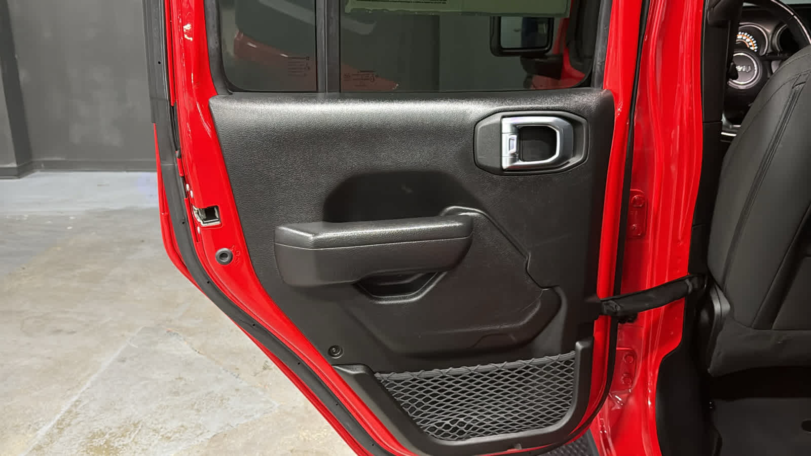 Used 2022 Jeep Wrangler Unlimited Sport AWD/4WD image 25
