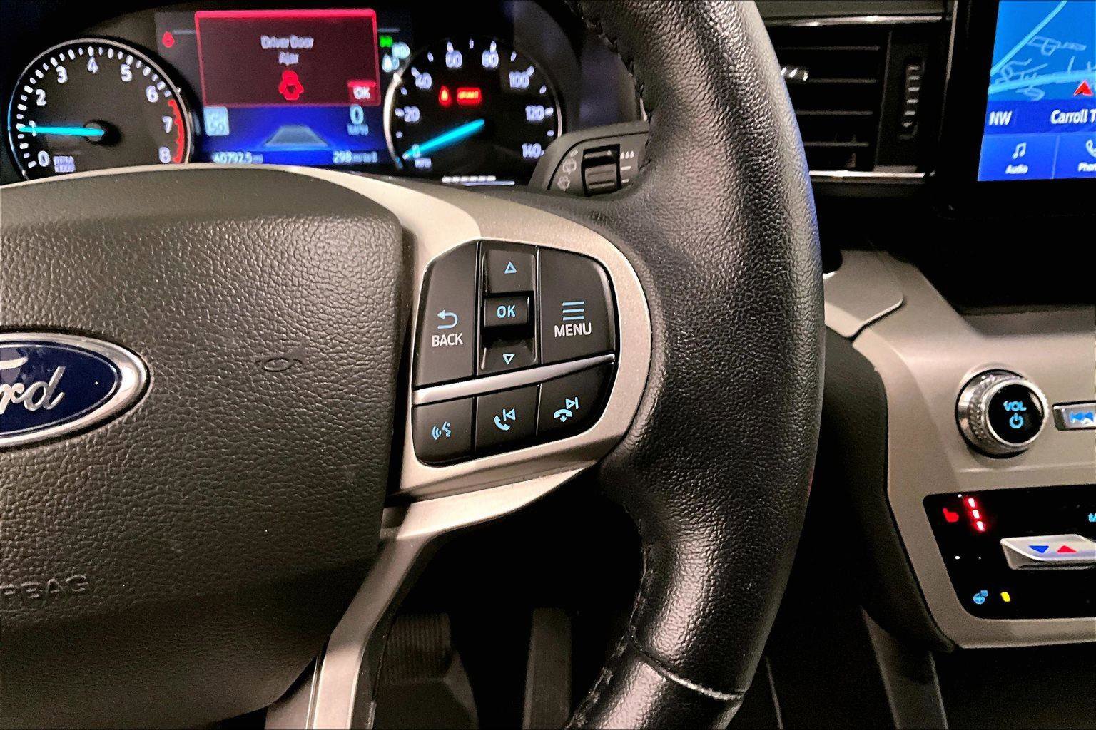 Used 2022 Ford Explorer XLT w/ Equipment Group 202A image 18