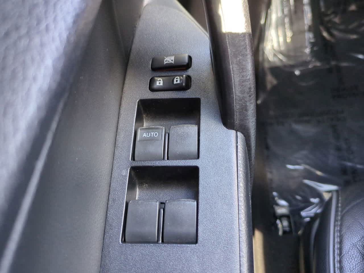 Used 2015 Toyota Corolla S FWD image 21