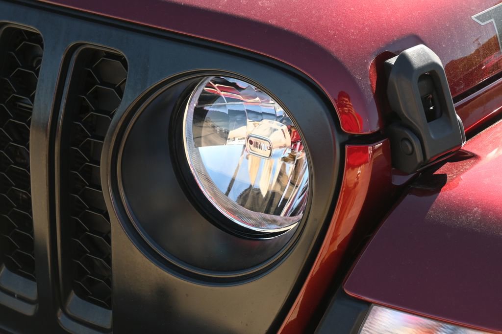 Used 2021 Jeep Gladiator Sport image 27