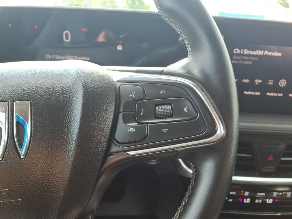 Used 2024 Buick Encore GX Avenir w/ Avenir Convenience Package AWD/4WD image 15
