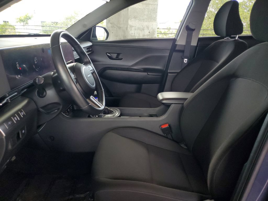 Used 2024 Hyundai Kona SEL AWD/4WD image 17
