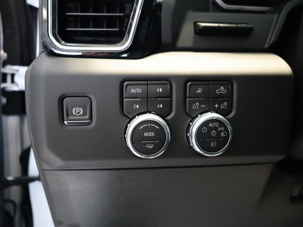 New 2026 GMC Sierra 3500 Denali w/ Denali Reserve Package image 12