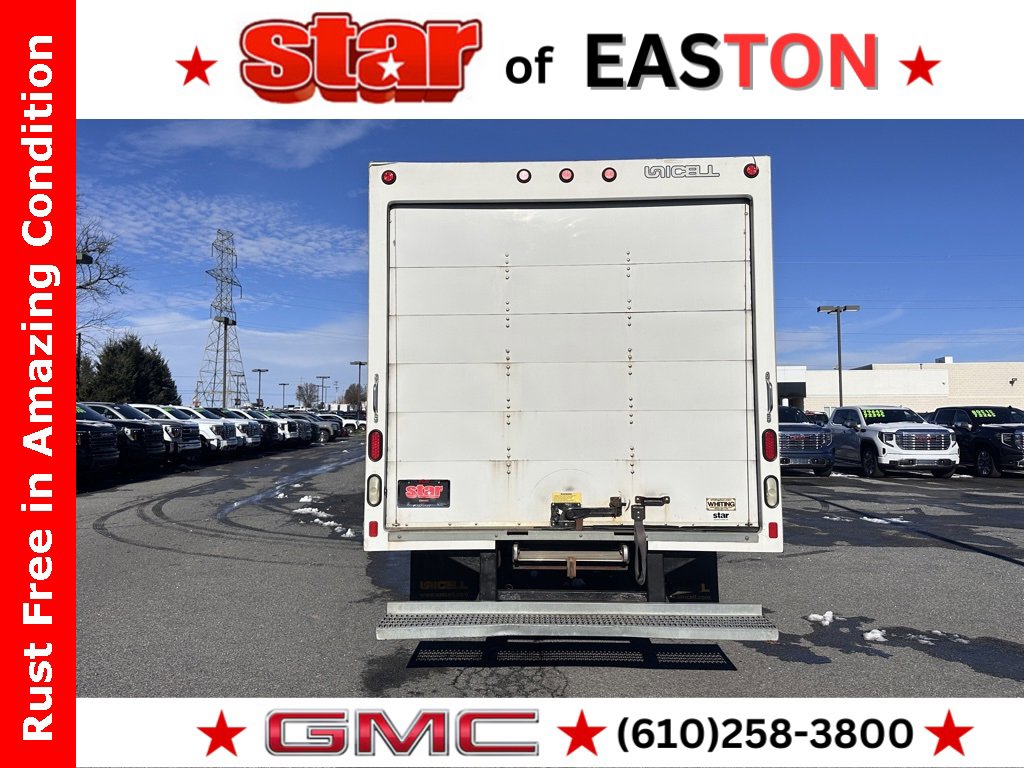 Used 2015 GMC Savana 3500 Extended w/ Smoker's Package image 7