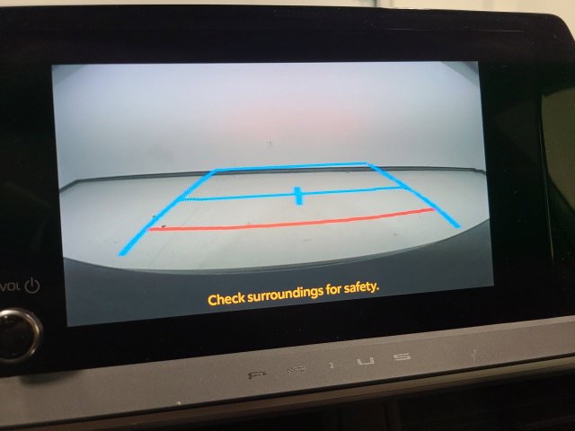 Certified 2025 Toyota Prius LE FWD image 28