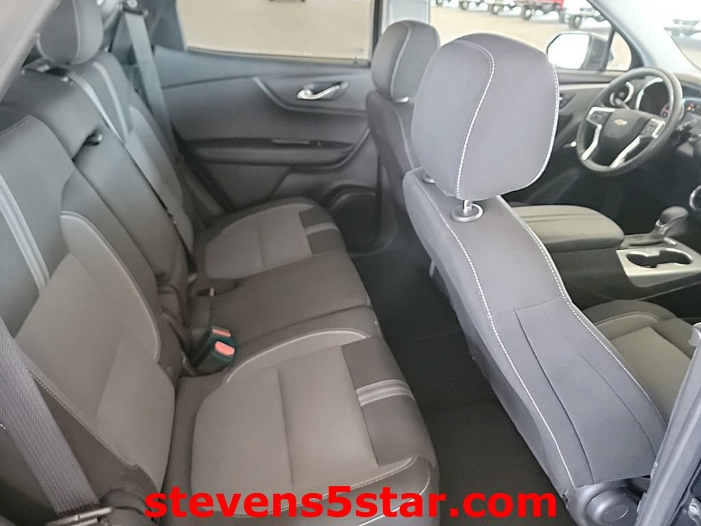 Used 2025 Chevrolet Blazer LT FWD image 7