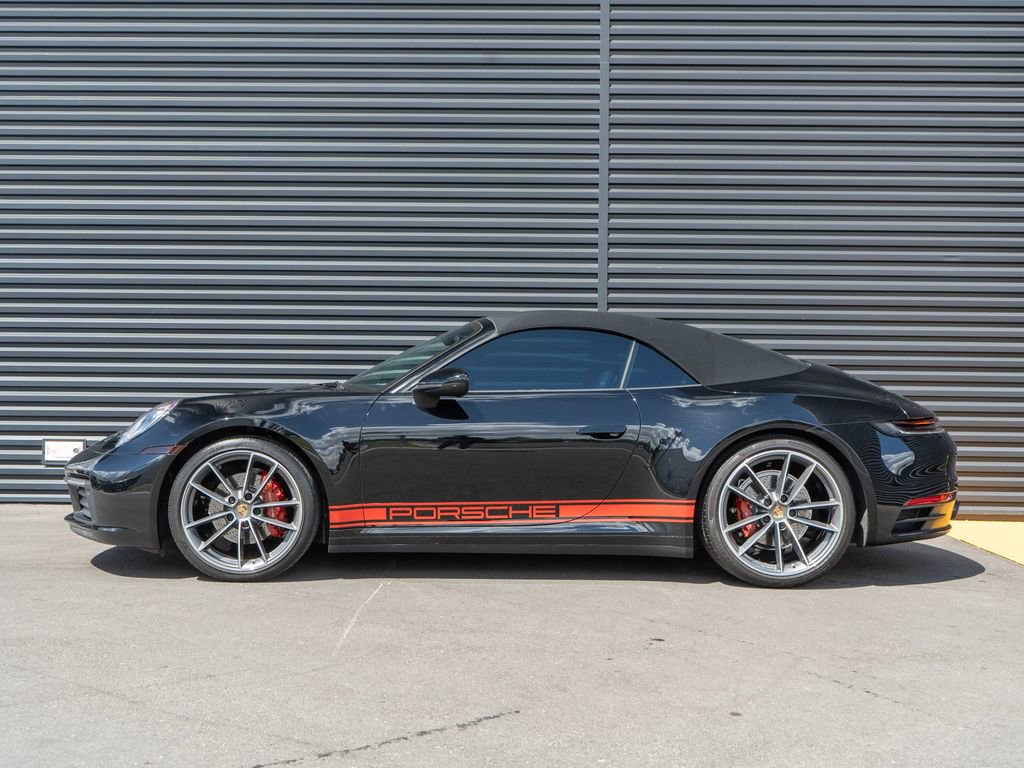 Used 2021 Porsche 911 Carrera image 2