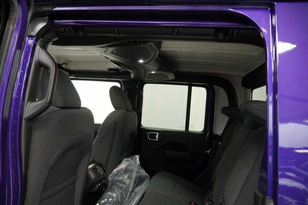 New 2026 Jeep Gladiator Sport image 18