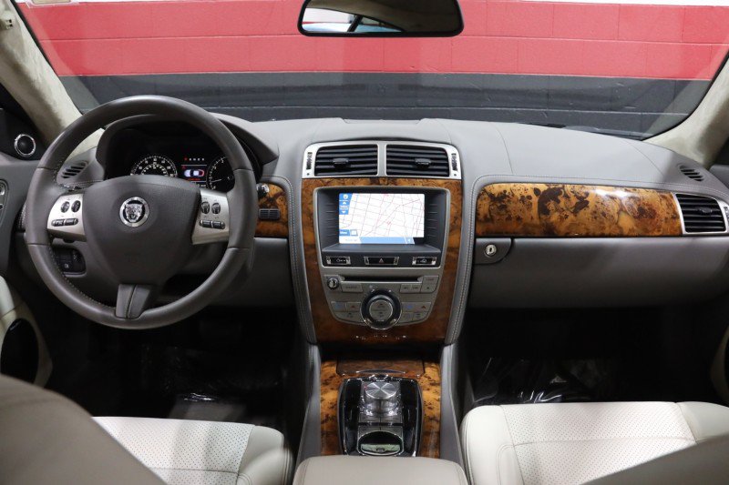 Used 2010 Jaguar XK Coupe RWD image 45