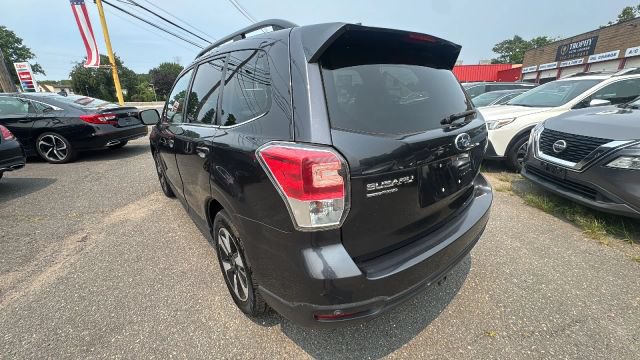 Used 2017 Subaru Forester 2.5i Limited AWD/4WD image 7