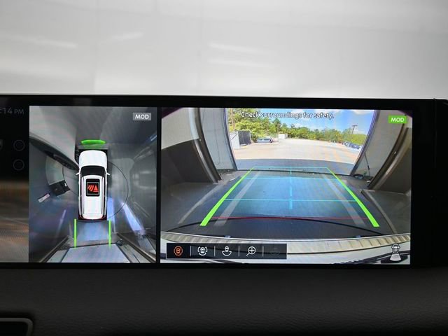 Used 2025 Nissan Armada PRO-4X image 12