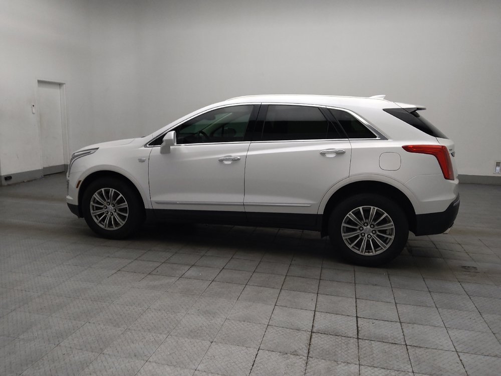Used 2018 Cadillac XT5 Luxury w/ Driver Awareness Package FWD image 3