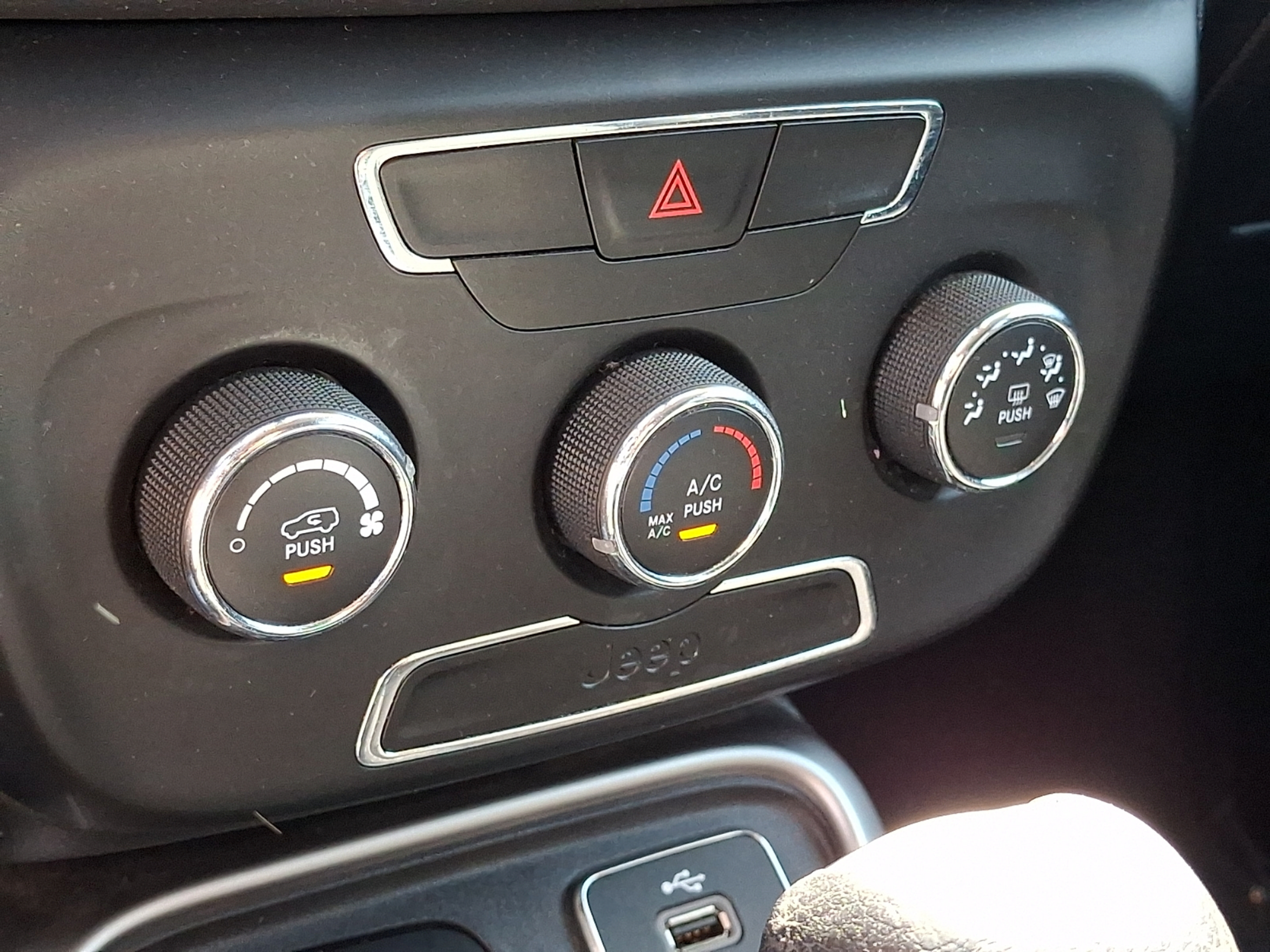Certified 2018 Jeep Compass Sport AWD/4WD image 16