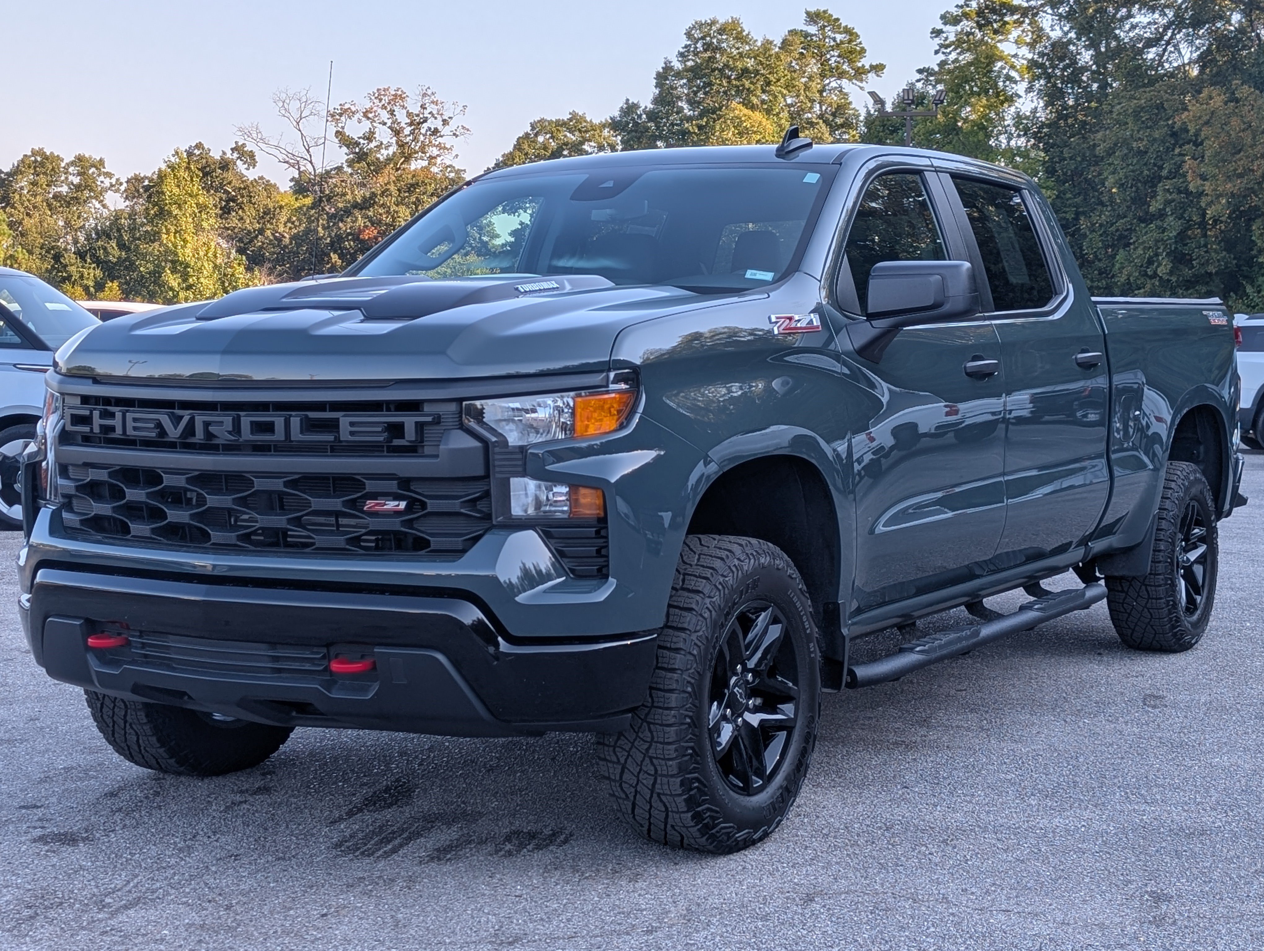 Used 2025 Chevrolet Silverado 1500 Custom Trail Boss AWD/4WD image 5