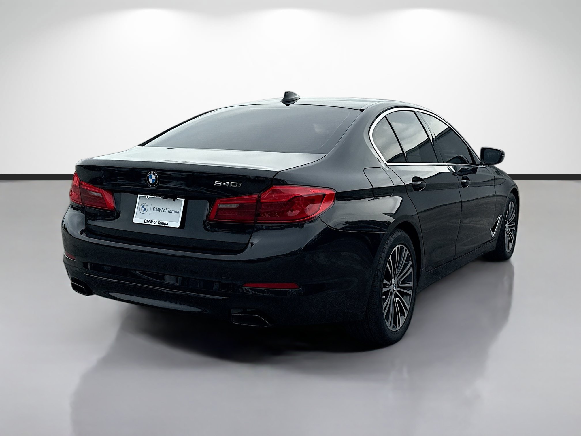 Used 2019 BMW 540i RWD image 3