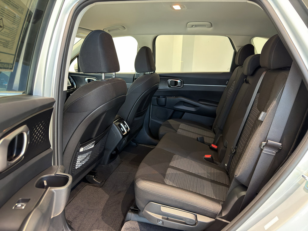 New 2026 Kia Sorento LX image 18