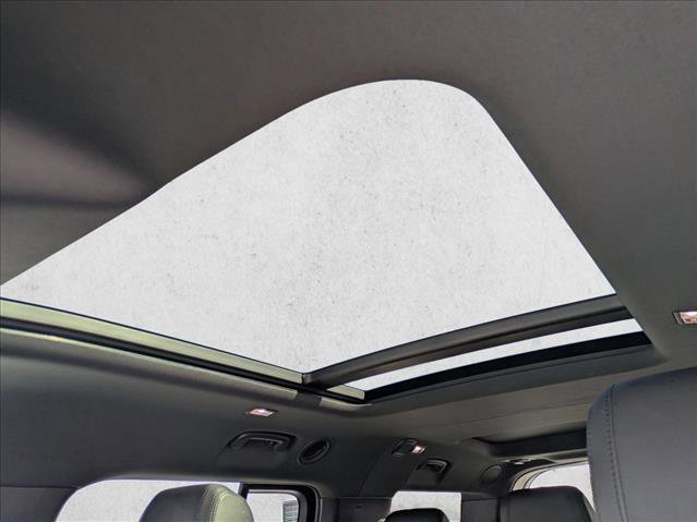 Certified 2023 Land Rover Defender 130 X-Dynamic SE image 16