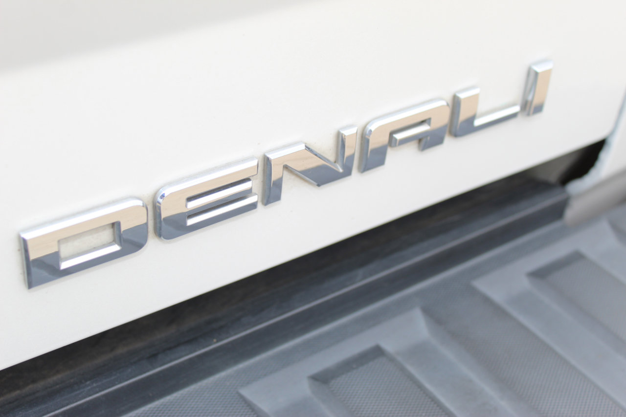 Used 2016 GMC Sierra 1500 Denali w/ Enhanced Driver Alert Package image 7